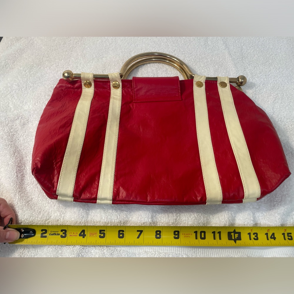Vintage Made In Italy red/white leather handbag with gold-toned frame/handle - Picture 2 of 6